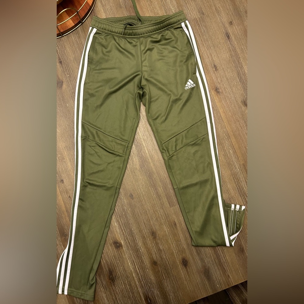 Adidas women’s athletic pant